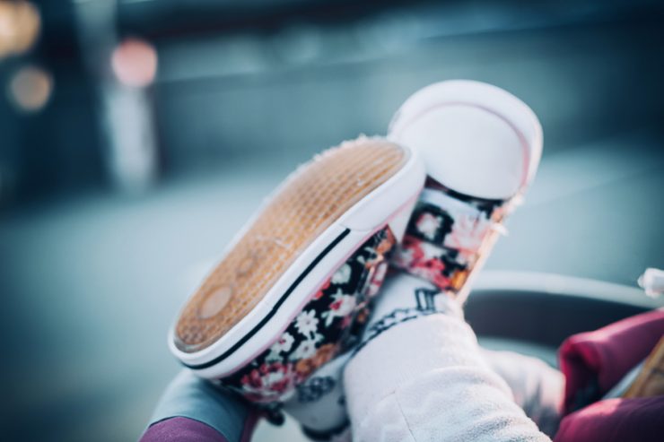 Schöne Babykleidung