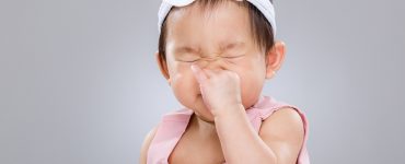 Das Baby hat Schnupfen