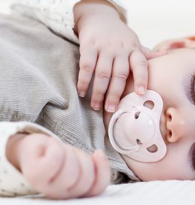 Baby und schlafen