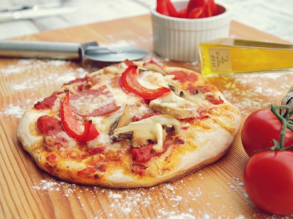Familien-Event für Feinschmecker: Pizza backen mit Kindern - Familien